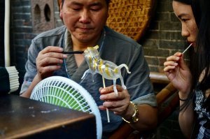 Experiencing Traditional Sugar Artistry in Chengdu, China